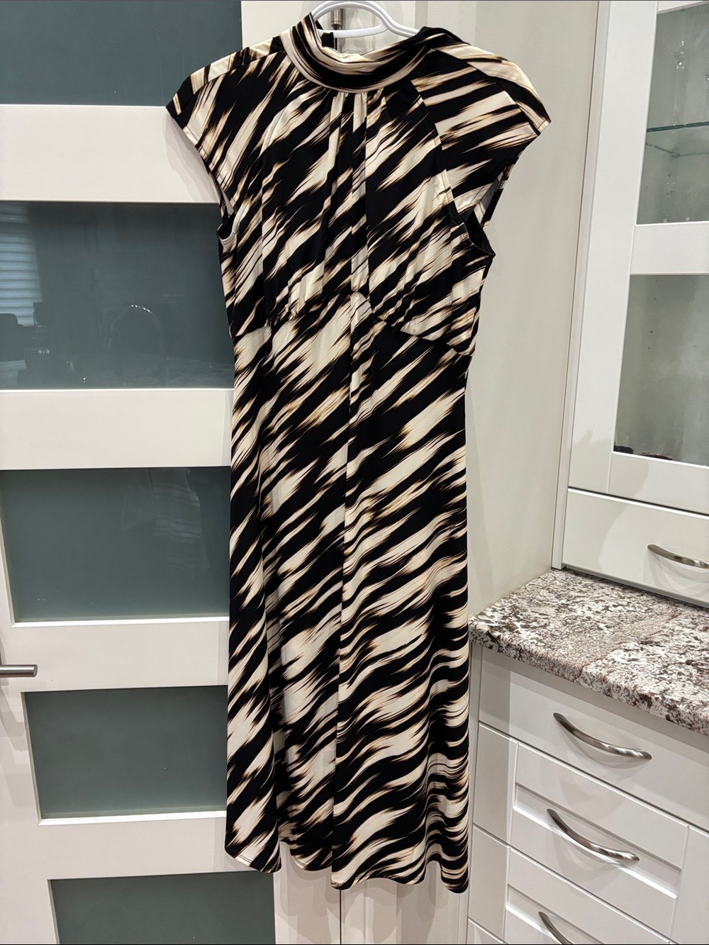 Maggy London Abstract Midi Dress in Black & Cream Size 6